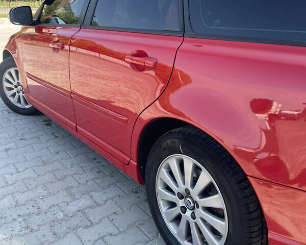 Красный Вольво В50, объемом двигателя 1.6 л и пробегом 270 тыс. км за 7999 $, фото 20 на Automoto.ua