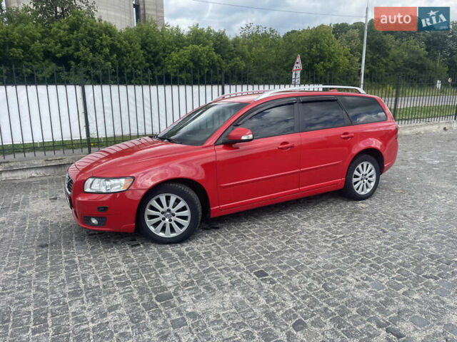 Красный Вольво В50, объемом двигателя 1.6 л и пробегом 270 тыс. км за 7999 $, фото 10 на Automoto.ua