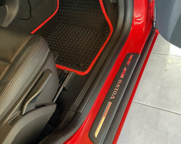 Красный Вольво В50, объемом двигателя 1.6 л и пробегом 270 тыс. км за 7999 $, фото 7 на Automoto.ua