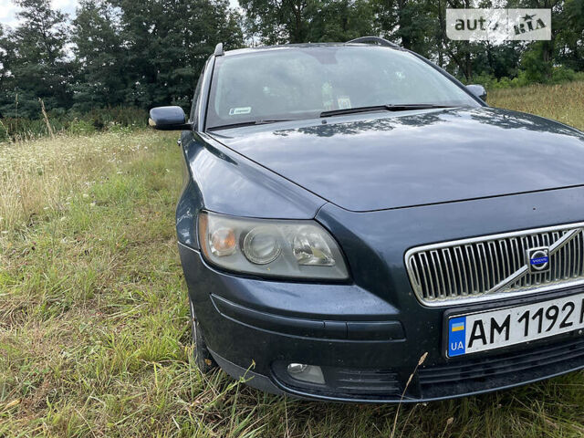 Вольво V50, об'ємом двигуна 2 л та пробігом 210 тис. км за 5600 $, фото 5 на Automoto.ua