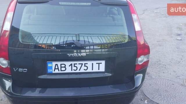 Вольво В50, объемом двигателя 1.56 л и пробегом 422 тыс. км за 5700 $, фото 4 на Automoto.ua