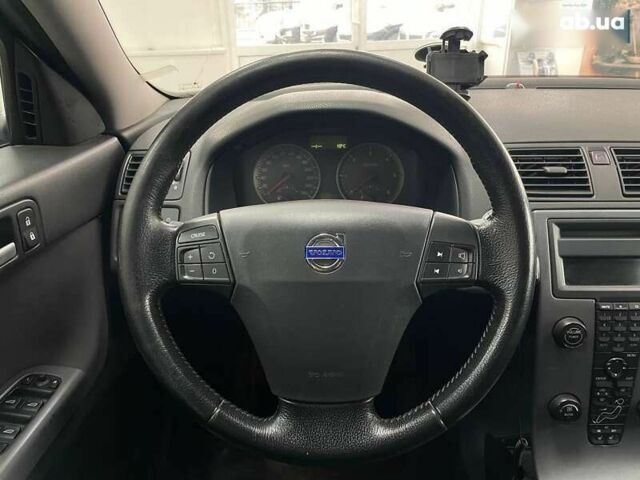 Вольво В50, объемом двигателя 2 л и пробегом 400 тыс. км за 4690 $, фото 21 на Automoto.ua