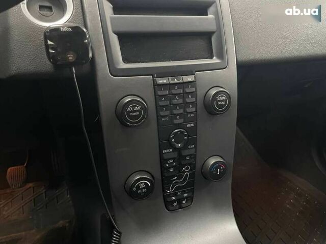 Вольво В50, объемом двигателя 2 л и пробегом 400 тыс. км за 4690 $, фото 24 на Automoto.ua