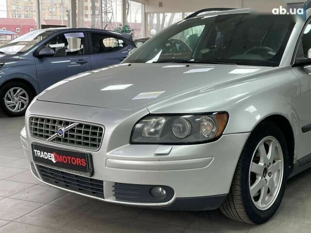 Вольво В50, объемом двигателя 2 л и пробегом 400 тыс. км за 4690 $, фото 6 на Automoto.ua