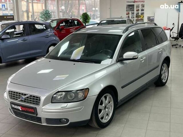 Вольво В50, объемом двигателя 2 л и пробегом 400 тыс. км за 4690 $, фото 5 на Automoto.ua