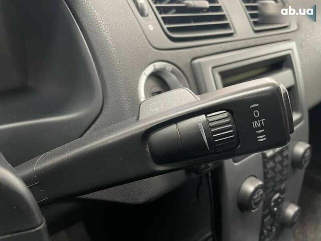 Вольво В50, объемом двигателя 2 л и пробегом 400 тыс. км за 4690 $, фото 23 на Automoto.ua