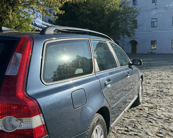 Вольво В50, объемом двигателя 1.8 л и пробегом 214 тыс. км за 5350 $, фото 7 на Automoto.ua