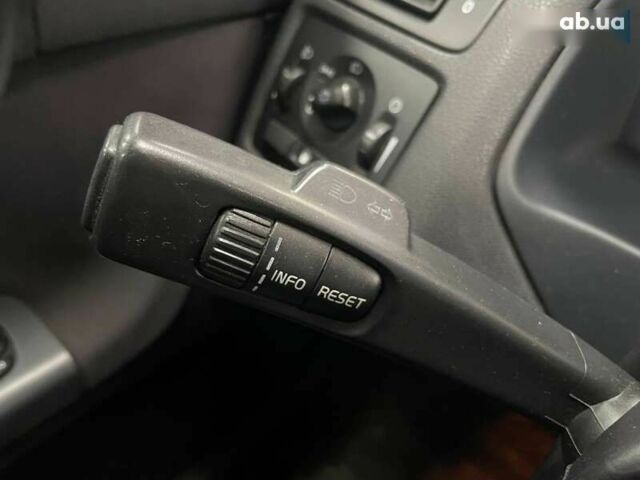 Вольво В50, объемом двигателя 2 л и пробегом 400 тыс. км за 4690 $, фото 19 на Automoto.ua