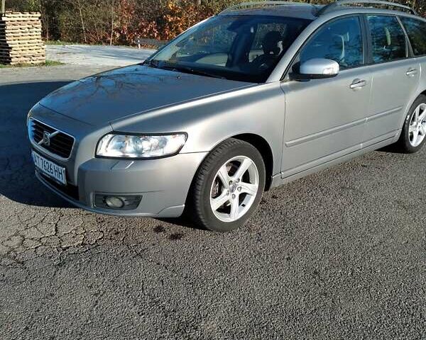 Вольво В50, объемом двигателя 2 л и пробегом 310 тыс. км за 6400 $, фото 12 на Automoto.ua