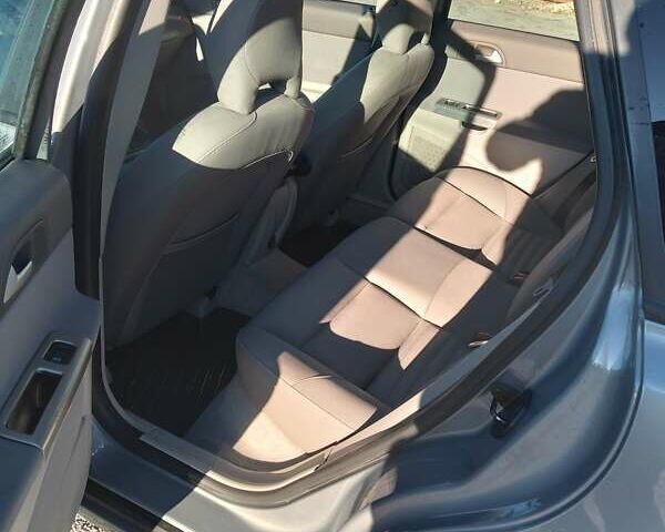 Вольво В50, объемом двигателя 2 л и пробегом 310 тыс. км за 6400 $, фото 6 на Automoto.ua