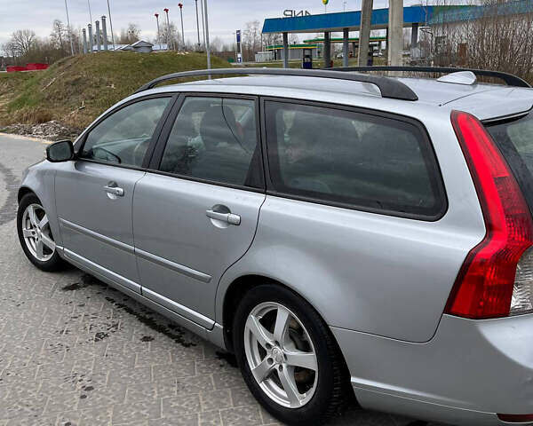 Вольво V50, об'ємом двигуна 2 л та пробігом 265 тис. км за 6100 $, фото 13 на Automoto.ua