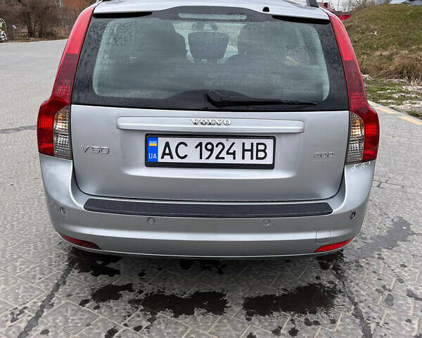 Вольво V50, об'ємом двигуна 2 л та пробігом 265 тис. км за 6100 $, фото 3 на Automoto.ua