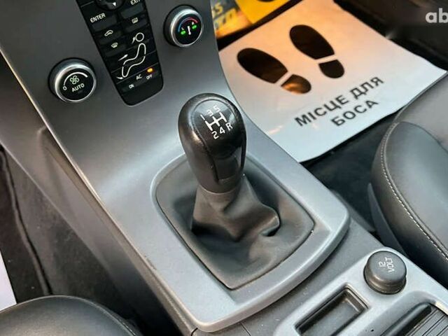 Вольво V50, об'ємом двигуна 1.6 л та пробігом 217 тис. км за 6800 $, фото 14 на Automoto.ua