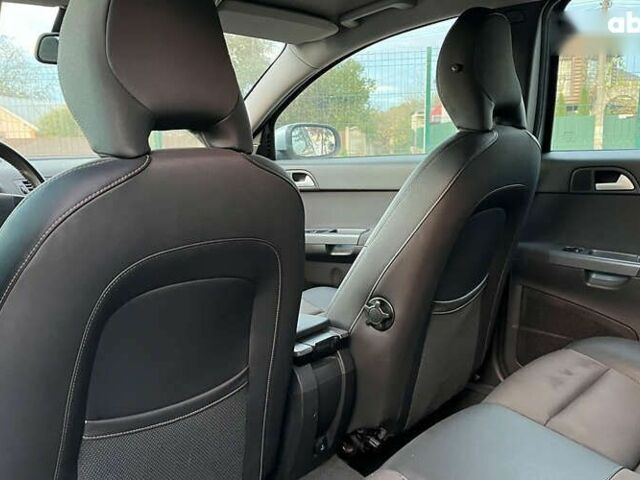 Вольво V50, об'ємом двигуна 1.6 л та пробігом 217 тис. км за 6800 $, фото 18 на Automoto.ua