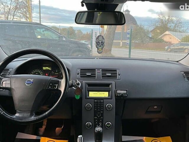 Вольво V50, об'ємом двигуна 1.6 л та пробігом 217 тис. км за 6800 $, фото 9 на Automoto.ua