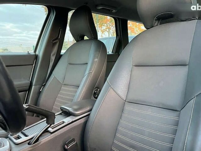 Вольво V50, об'ємом двигуна 1.6 л та пробігом 217 тис. км за 6800 $, фото 16 на Automoto.ua
