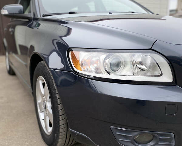 Вольво В50, объемом двигателя 1.6 л и пробегом 213 тыс. км за 6999 $, фото 1 на Automoto.ua