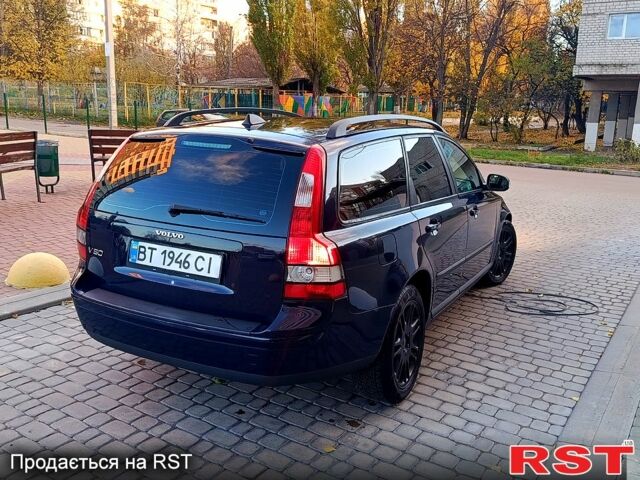 Вольво В50, объемом двигателя 1.6 л и пробегом 233 тыс. км за 5000 $, фото 2 на Automoto.ua