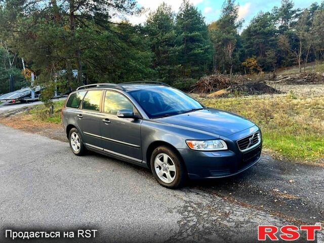 Вольво В50, объемом двигателя 1.8 л и пробегом 214 тыс. км за 6900 $, фото 1 на Automoto.ua