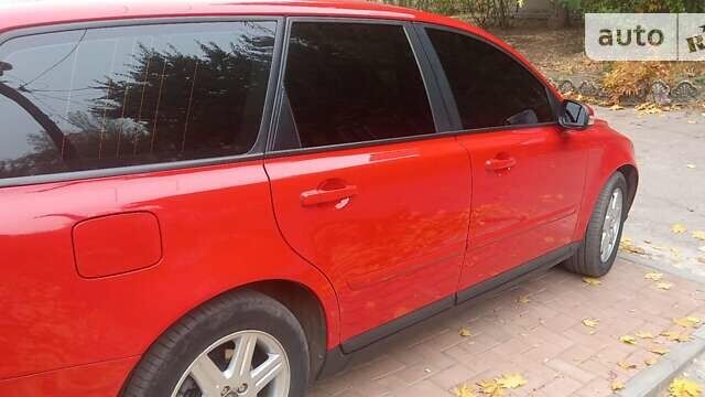 Вольво В50, объемом двигателя 2 л и пробегом 260 тыс. км за 8700 $, фото 6 на Automoto.ua