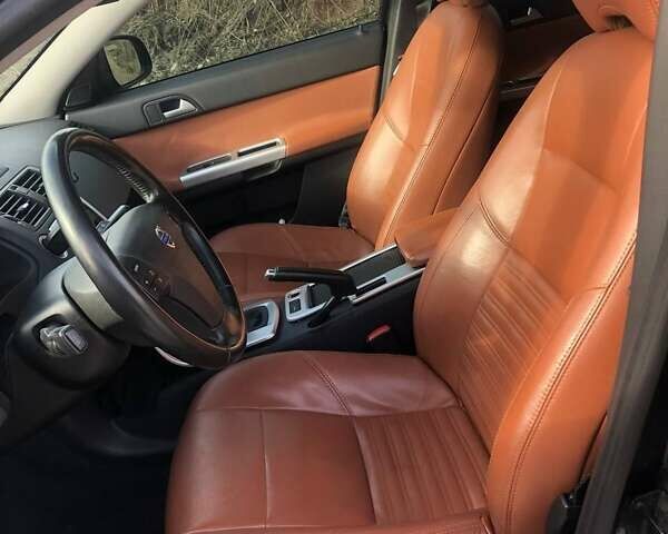 Вольво В50, объемом двигателя 1.6 л и пробегом 255 тыс. км за 7300 $, фото 12 на Automoto.ua
