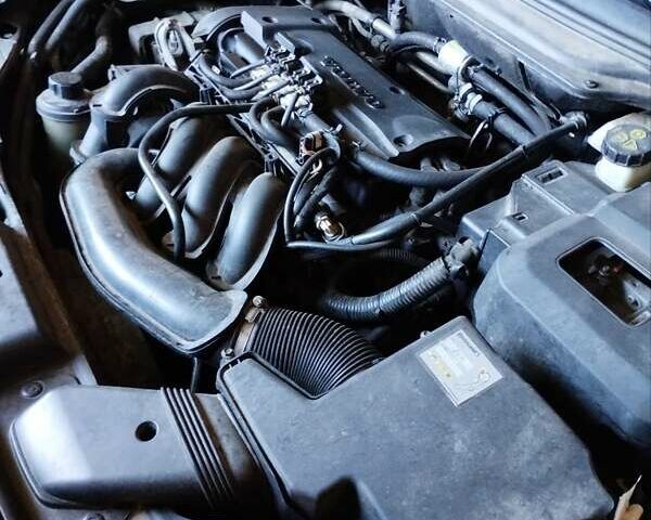 Вольво В50, объемом двигателя 0 л и пробегом 251 тыс. км за 6200 $, фото 4 на Automoto.ua