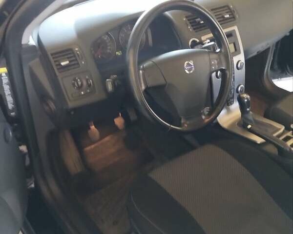 Вольво В50, объемом двигателя 0 л и пробегом 251 тыс. км за 6200 $, фото 5 на Automoto.ua