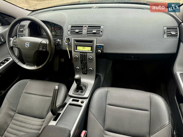 Вольво В50, объемом двигателя 1.6 л и пробегом 191 тыс. км за 5999 $, фото 19 на Automoto.ua