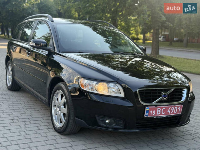 Вольво В50, объемом двигателя 1.6 л и пробегом 190 тыс. км за 5799 $, фото 2 на Automoto.ua
