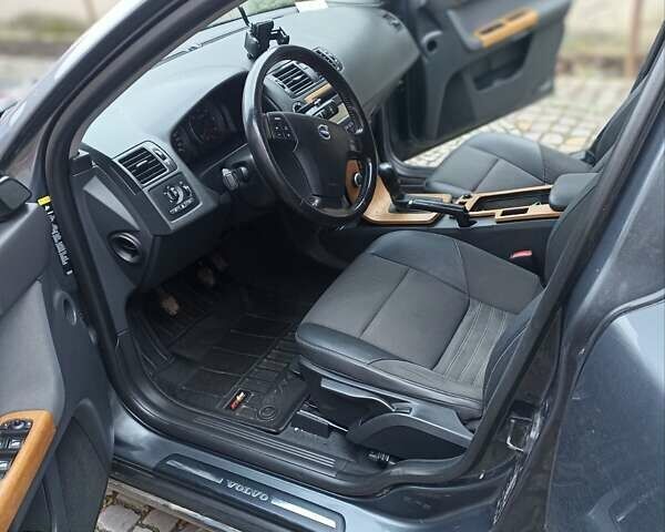Вольво В50, объемом двигателя 1.6 л и пробегом 280 тыс. км за 7700 $, фото 16 на Automoto.ua