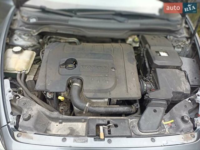 Вольво В50, объемом двигателя 1.6 л и пробегом 280 тыс. км за 7700 $, фото 17 на Automoto.ua