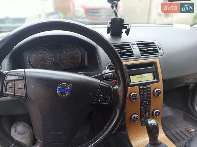 Вольво В50, объемом двигателя 1.6 л и пробегом 280 тыс. км за 7700 $, фото 15 на Automoto.ua