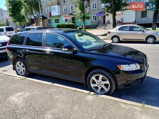 Вольво В50, объемом двигателя 0 л и пробегом 251 тыс. км за 6200 $, фото 2 на Automoto.ua