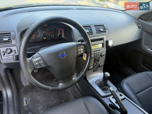 Вольво В50, объемом двигателя 1.6 л и пробегом 190 тыс. км за 5699 $, фото 11 на Automoto.ua