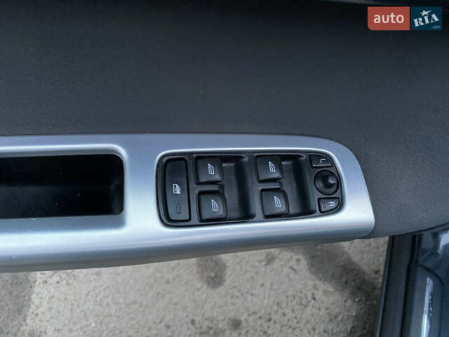 Вольво В50, объемом двигателя 1.6 л и пробегом 223 тыс. км за 7390 $, фото 27 на Automoto.ua