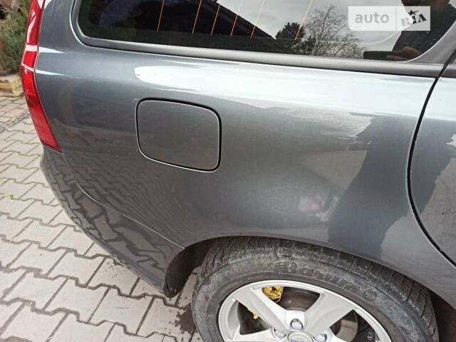 Вольво В50 2010 в Хмельницком на Automoto.ua Вольво В50, объемом двигателя 2 л и пробегом 187 тыс. км за 8599 $, фото 17 на Automoto.ua