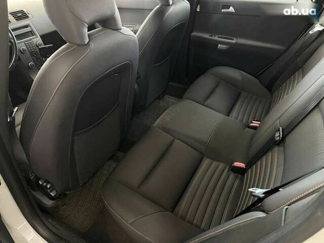 Вольво В50, объемом двигателя 1.6 л и пробегом 221 тыс. км за 6990 $, фото 29 на Automoto.ua