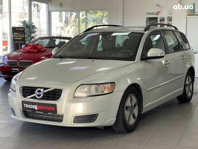 Вольво В50, объемом двигателя 1.6 л и пробегом 221 тыс. км за 6990 $, фото 5 на Automoto.ua