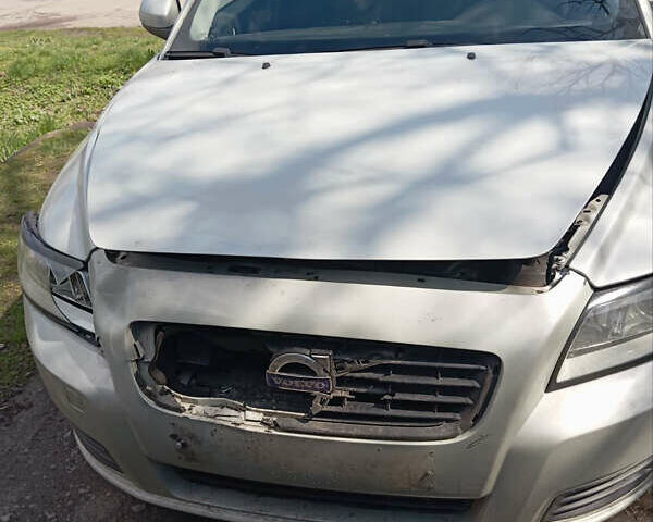 Вольво В50, объемом двигателя 1.6 л и пробегом 260 тыс. км за 6500 $, фото 3 на Automoto.ua
