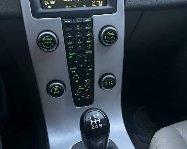 Вольво В50, объемом двигателя 1.56 л и пробегом 245 тыс. км за 6550 $, фото 26 на Automoto.ua