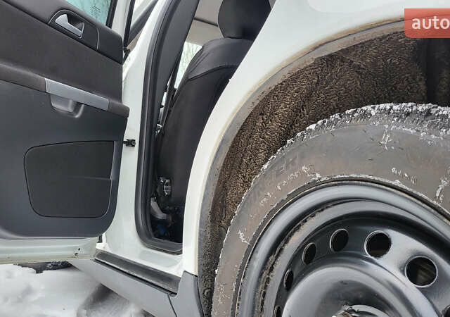 Вольво V50, об'ємом двигуна 1.6 л та пробігом 168 тис. км за 7850 $, фото 15 на Automoto.ua