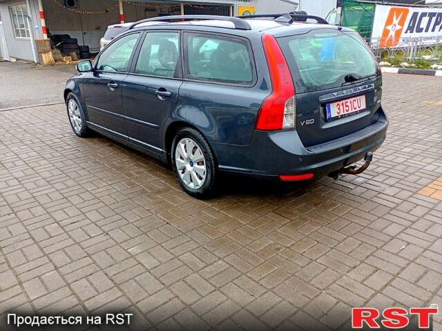 Вольво В50, объемом двигателя 2 л и пробегом 320 тыс. км за 3600 $, фото 3 на Automoto.ua