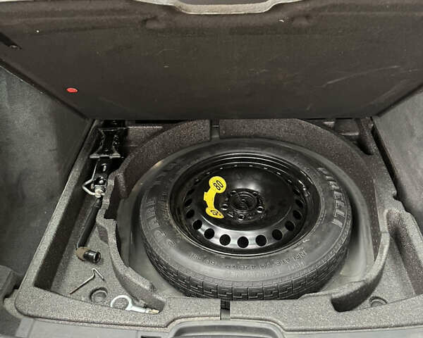 Вольво В50, объемом двигателя 1.6 л и пробегом 242 тыс. км за 7000 $, фото 9 на Automoto.ua