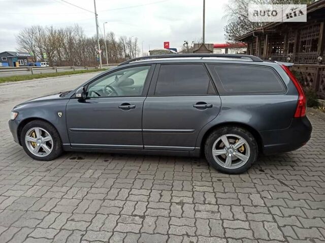 Вольво В50 2010 в Хмельницком на Automoto.ua Вольво В50, объемом двигателя 2 л и пробегом 187 тыс. км за 8599 $, фото 7 на Automoto.ua