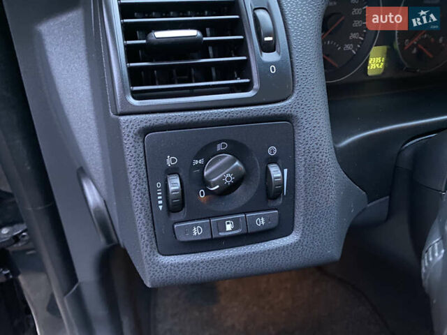 Вольво В50, объемом двигателя 1.6 л и пробегом 223 тыс. км за 7390 $, фото 21 на Automoto.ua