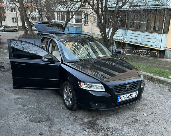 Вольво В50, объемом двигателя 1.56 л и пробегом 245 тыс. км за 6550 $, фото 6 на Automoto.ua