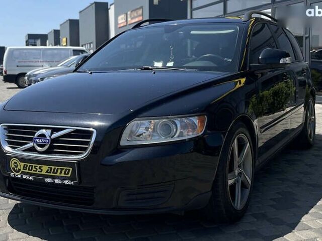 Вольво В50, объемом двигателя 1.6 л и пробегом 214 тыс. км за 8300 $, фото 2 на Automoto.ua