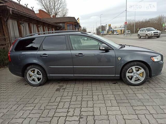 Вольво В50 2010 в Хмельницком на Automoto.ua Вольво В50, объемом двигателя 2 л и пробегом 187 тыс. км за 8599 $, фото 3 на Automoto.ua