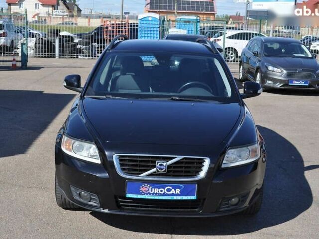 Вольво В50, объемом двигателя 2 л и пробегом 194 тыс. км за 7500 $, фото 1 на Automoto.ua