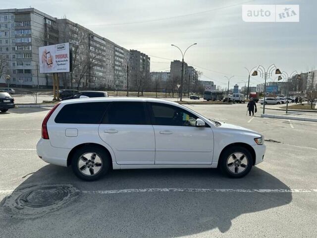 Вольво V50, об'ємом двигуна 1.56 л та пробігом 238 тис. км за 7700 $, фото 1 на Automoto.ua